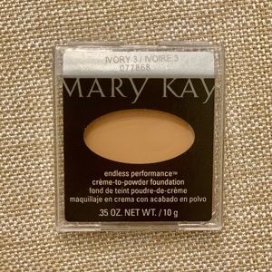 Mary Kay Cream-to-powder foundation-Ivory 3